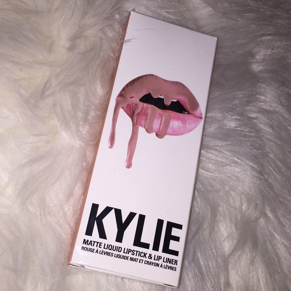 Kylie Cosmetics Matte Lip Kit: Shade- Koko K